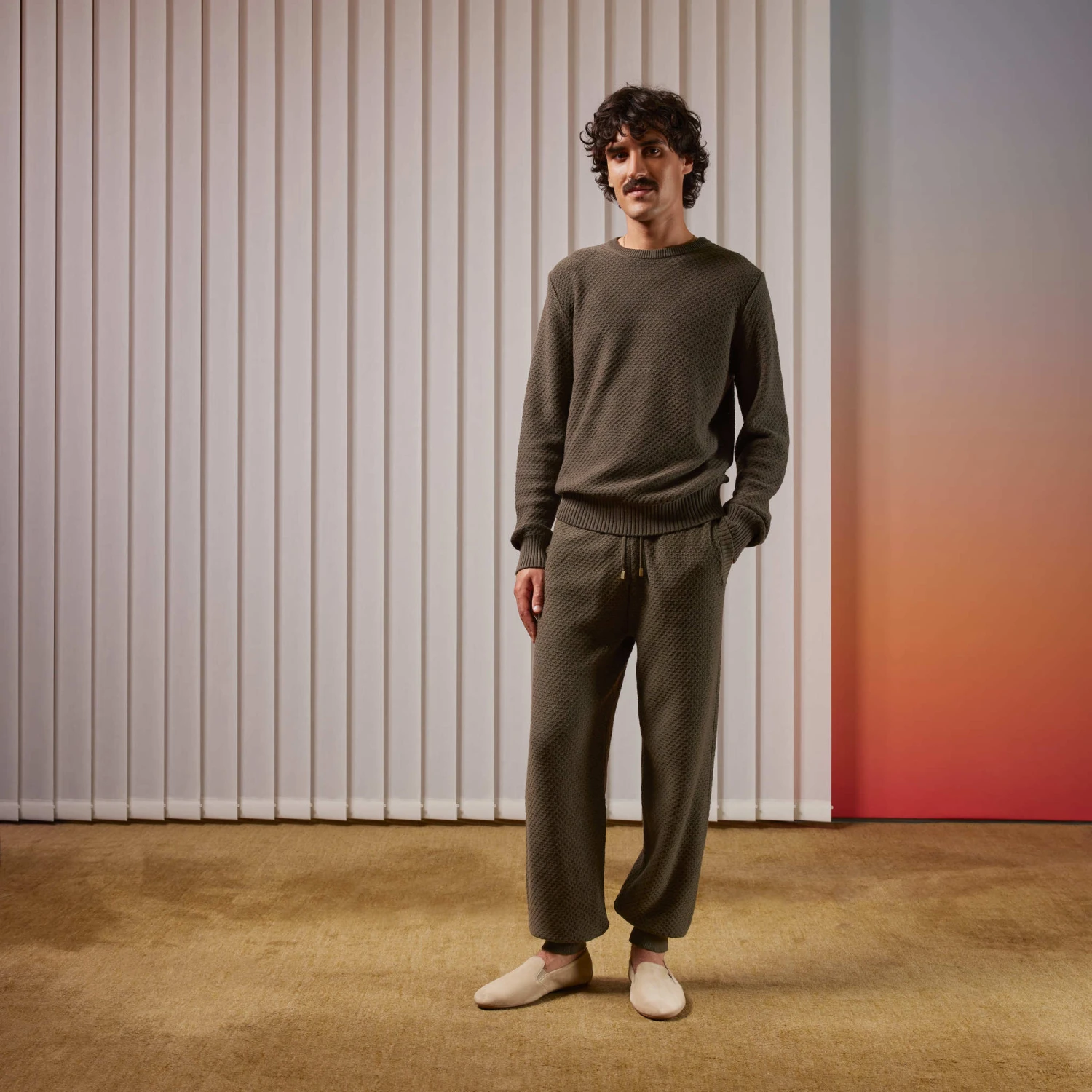 Pull Col Rond Kaki(Copie De Pull Col Rond En Maille Losange) 2 Pull Col Rond Kaki(Copie De Pull Col Rond En Maille Losange) – Image 2