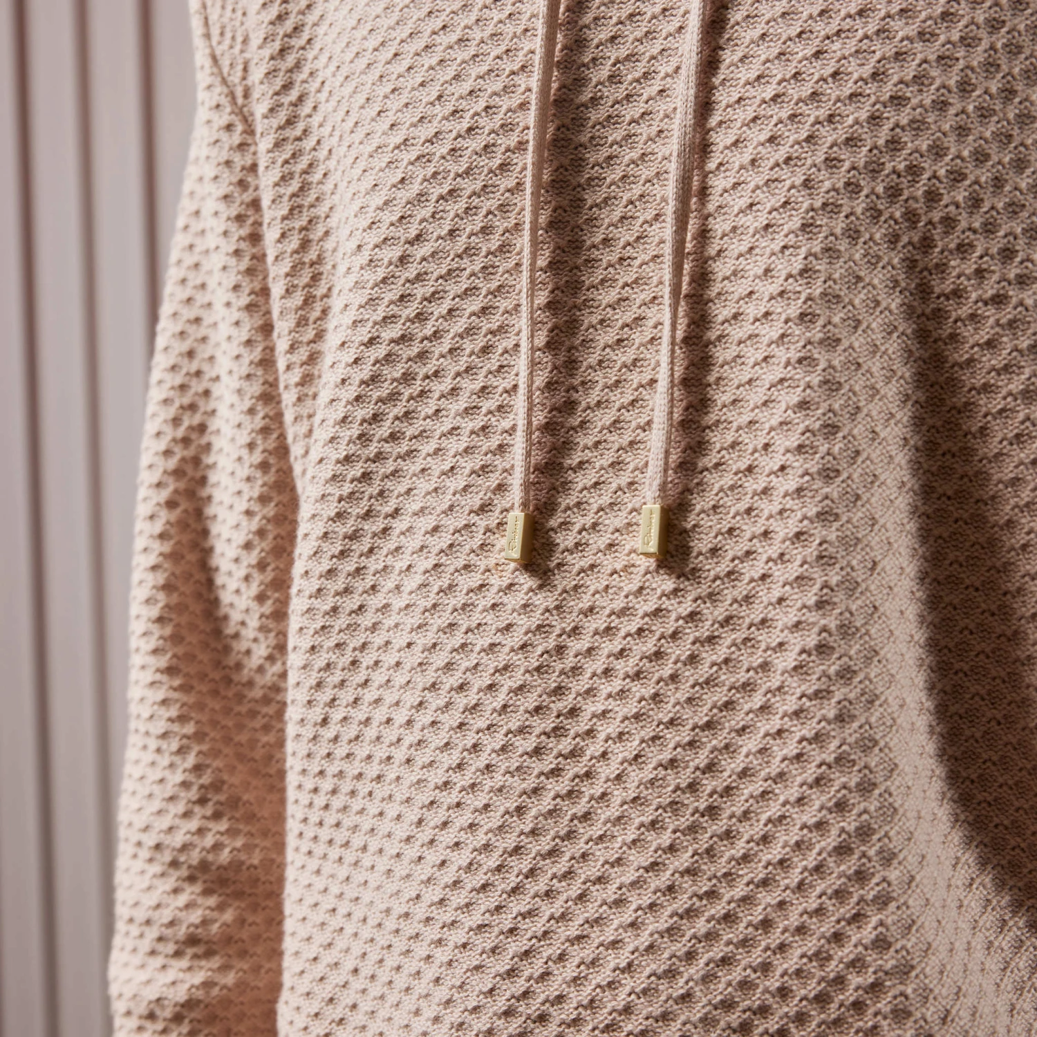 Pull à Capuche Camel(Pull A Capuche En Maille Losange) 4 Pull à Capuche Camel(Pull A Capuche En Maille Losange) – Image 4