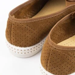 Classic Daim Marron(Classic Medium Suede) 7 Classic Daim Marron(Classic Medium Suede) -Rivieras Boutique riv SDP 3063 sh30 bbdf964b 1842 4385 888f e5e41b684307