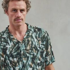 Chemise à Motifs Aventure(Adventure Patterned Shirt) 10 Chemise à Motifs Aventure(Adventure Patterned Shirt) -Rivieras Boutique rivieras clothes shirt print CALI CL05 80ee720b 560e 4309 884f 49fc085757a1